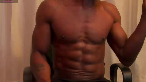 Snapshot of miltonn_jakee chatting on 03/06/25, 07:47 Miltonn online show from 03/06/25, 07:47