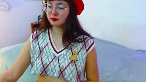 mily_baker online show from 11/04/25, 10:42