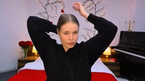 Kelly online show from 10/07/25, 01:41