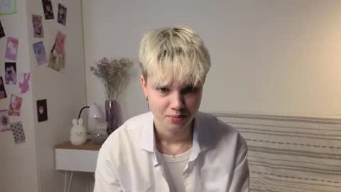 Sonya online show from 10/18/25, 01:01