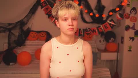 Sonya online show from 11/03/25, 01:56