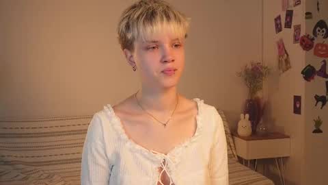 Sonya online show from 11/22/25, 02:05