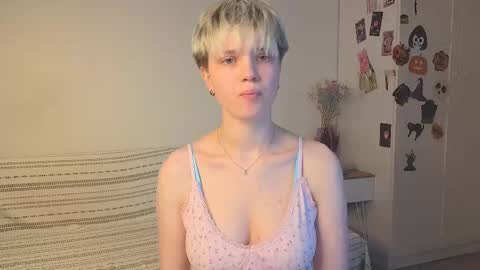 Sonya online show from 12/03/25, 03:32