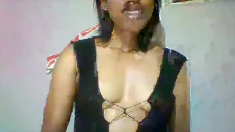 Snapshot of mimisexy295320 chatting on 01/11/25, 08:22 mimisexy295320 online show from 01/11/25, 08:22