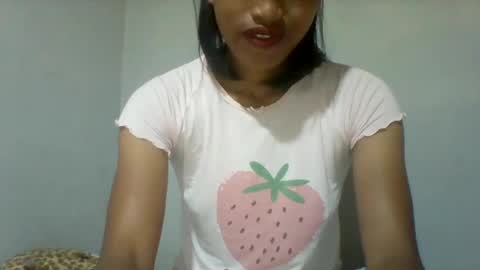 Snapshot of mimisexy295320 chatting on 01/25/25, 04:56 mimisexy295320 online show from 01/25/25, 04:56
