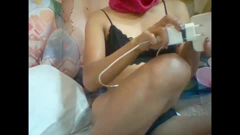 Snapshot of mimisexy295320 chatting on 03/06/25, 12:09 mimisexy295320 online show from 03/06/25, 12:09