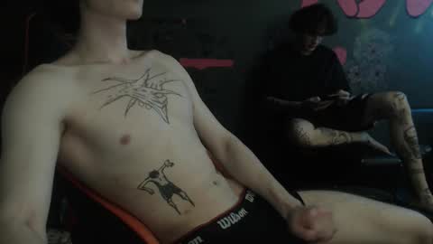 Max online show from 11/02/25, 05:48