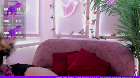 Snapshot of min_minjil chatting on 09/27/25, 06:13 Minji online show from 09/27/25, 06:13