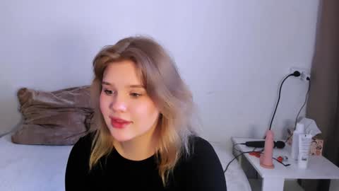 hi Im Mina  online show from 02/07/25, 04:16