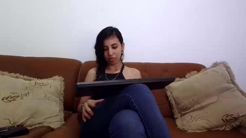 mina smith online show from 09/09/25, 05:12