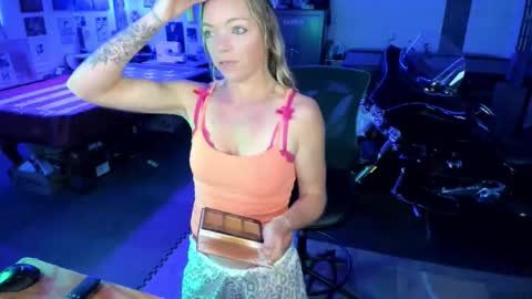 Mindy Mars online show from 11/07/25, 04:40