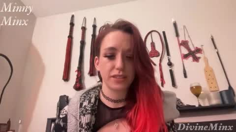 Snapshot of minnyminx chatting on 12/16/24, 12:37 Minx online show from 12/16/24, 12:37