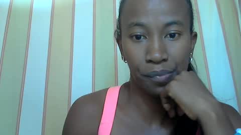 Snapshot of minouch211907 chatting on 01/17/25, 07:19 minouch211907 online show from 01/17/25, 07:19