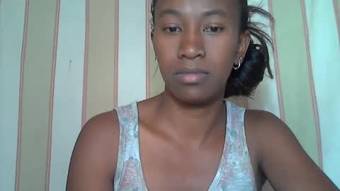 Snapshot of minouch211907 chatting on 02/10/25, 02:16 minouch211907 online show from 02/10/25, 02:16