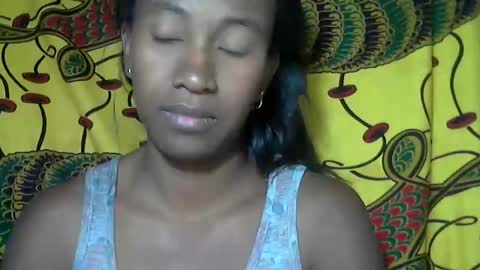 Snapshot of minouch211907 chatting on 09/24/25, 06:11 minouch211907 online show from 09/24/25, 06:11