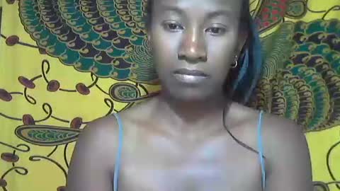 Snapshot of minouch211907 chatting on 10/11/25, 08:02 minouch211907 online show from 10/11/25, 08:02