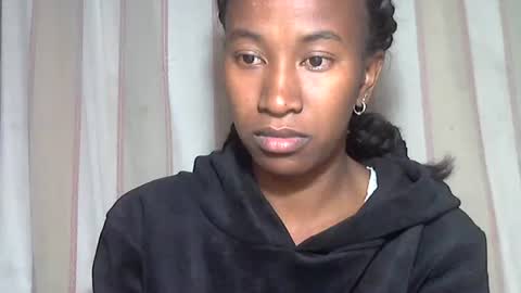 Snapshot of minouch211907 chatting on 11/15/25, 07:21 minouch211907 online show from 11/15/25, 07:21