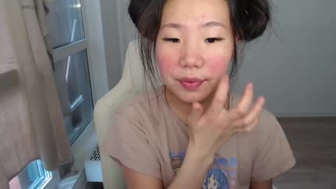 Snapshot of mira_g chatting on 02/24/25, 12:59 mira_g online show from 02/24/25, 12:59