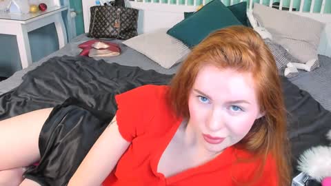 Snapshot of mira_glace chatting on 02/07/25, 12:50 Mira3 online show from 02/07/25, 12:50
