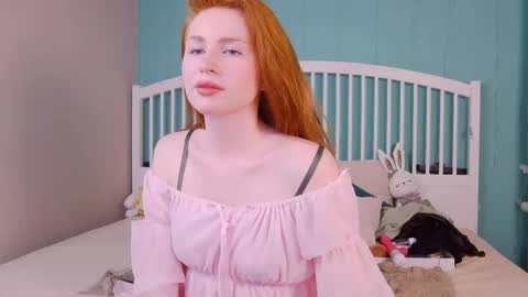 Snapshot of mira_glace chatting on 03/06/25, 01:24 Mira3 online show from 03/06/25, 01:24