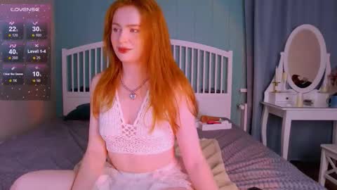 Snapshot of mira_glace chatting on 10/22/25, 10:15 Mira3 online show from 10/22/25, 10:15