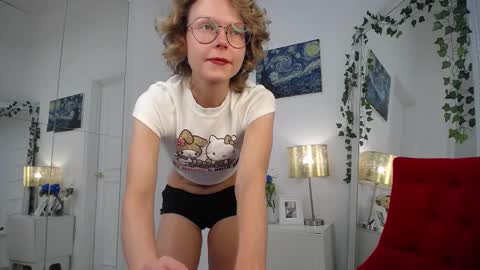 mira_marni online show from 10/08/25, 11:19