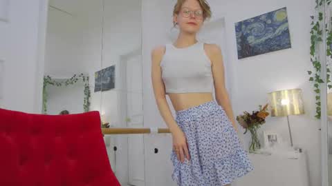 mira_marni online show from 10/27/25, 11:14
