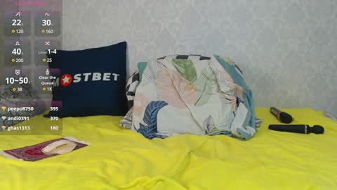 mira_one_ online show from 12/29/24, 04:51