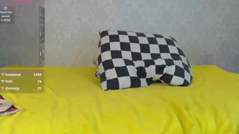 mira_one_ online show from 01/18/25, 04:10