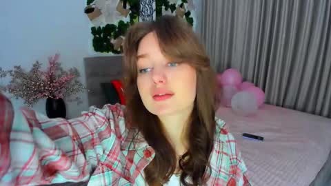 Emma online show from 03/05/25, 10:43