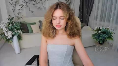 Emma online show from 10/23/25, 07:23