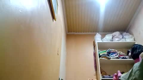 Snapshot of mirana_xxx chatting on 10/22/25, 09:47 Im Ping online show from 10/22/25, 09:47