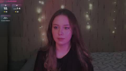 Snapshot of miranadevl chatting on 03/02/25, 04:53 Kira online show from 03/02/25, 04:53