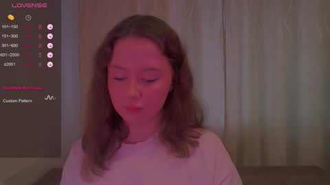 Kira online show from 11/09/25, 12:03