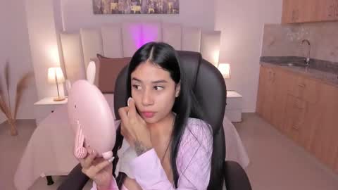 miranda_crawfor online show from 09/21/25, 12:07