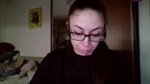 Snapshot of miranda_wish chatting on 01/01/25, 05:11 MIRANDA online show from 01/01/25, 05:11