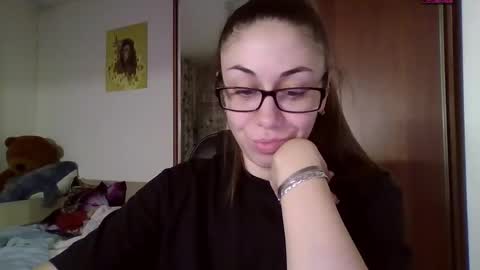 Snapshot of miranda_wish chatting on 01/05/25, 06:35 MIRANDA online show from 01/05/25, 06:35
