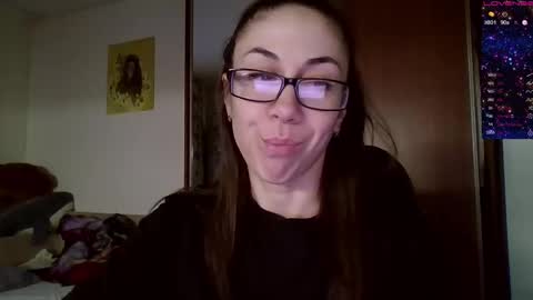 Snapshot of miranda_wish chatting on 01/12/25, 10:34 MIRANDA online show from 01/12/25, 10:34
