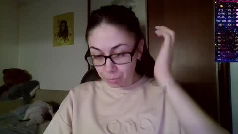 Snapshot of miranda_wish chatting on 02/12/25, 01:27 MIRANDA online show from 02/12/25, 01:27