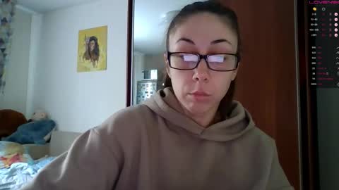 Snapshot of miranda_wish chatting on 09/14/25, 05:06 MIRANDA online show from 09/14/25, 05:06