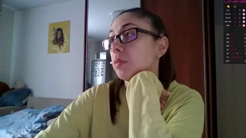 Snapshot of miranda_wish chatting on 09/16/25, 04:13 MIRANDA online show from 09/16/25, 04:13