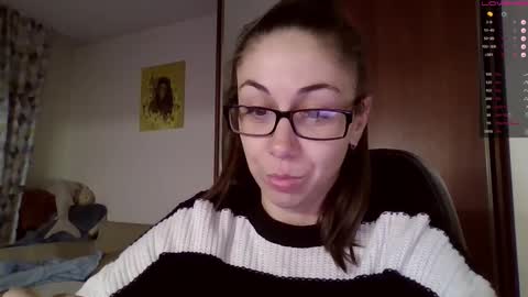 Snapshot of miranda_wish chatting on 09/17/25, 01:35 MIRANDA online show from 09/17/25, 01:35
