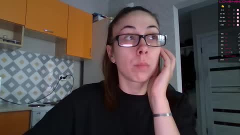 Snapshot of miranda_wish chatting on 10/14/25, 05:41 MIRANDA online show from 10/14/25, 05:41