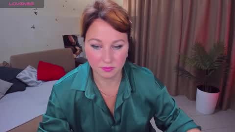 MirandaDyson online show from 09/13/25, 10:15