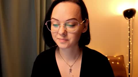 Snapshot of miraskyy chatting on 11/08/25, 06:51 MiraSkyy online show from 11/08/25, 06:51