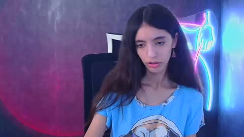Snapshot of miri_miss chatting on 12/11/24, 04:31 Miri online show from 12/11/24, 04:31