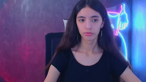 Snapshot of miri_miss chatting on 12/14/24, 12:55 Miri online show from 12/14/24, 12:55