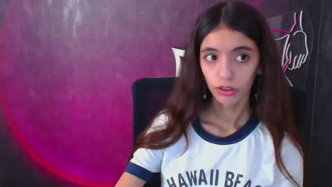 Snapshot of miri_miss chatting on 12/22/24, 07:11 Miri online show from 12/22/24, 07:11