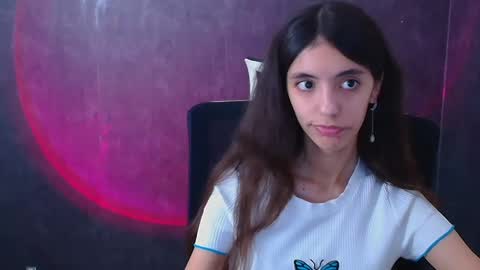 Snapshot of miri_miss chatting on 12/29/24, 07:28 Miri online show from 12/29/24, 07:28