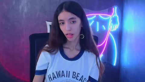 Snapshot of miri_miss chatting on 01/16/25, 01:04 Miri online show from 01/16/25, 01:04